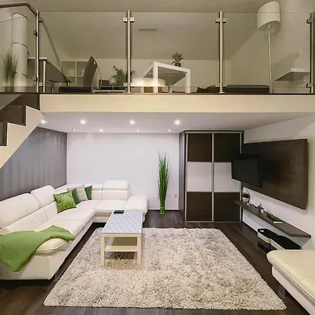 Central Deluxe Appartamento